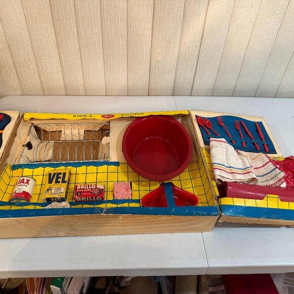 Vintage Kidd-E-Kitchen Amsco Doll E Toys Cardboard Box Toy Ajax Vel Brillo etc. - Picture 2 of 13